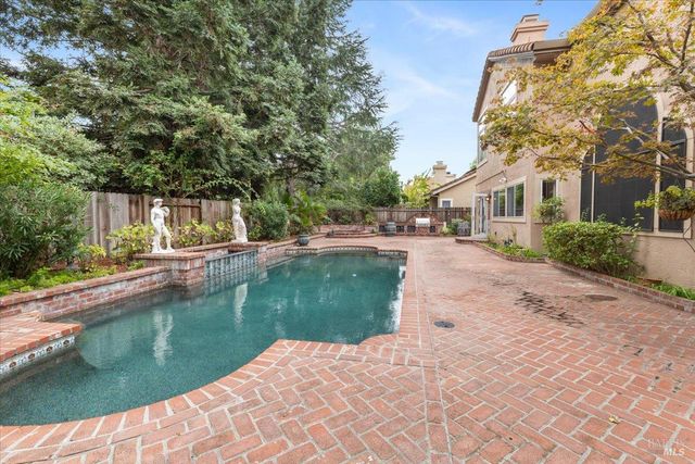 3229 Seminole Cir, Fairfield, CA 94534