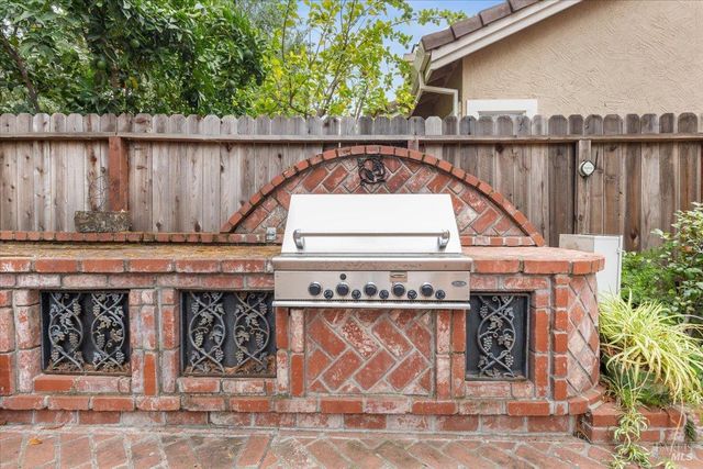 3229 Seminole Cir, Fairfield, CA 94534