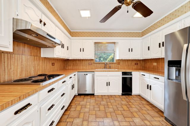 10130 Woodlake Drive, Dallas, TX 75243