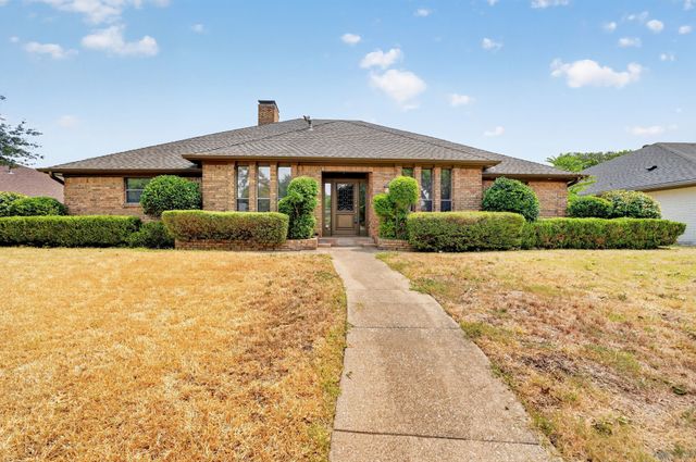 10130 Woodlake Drive, Dallas, TX 75243