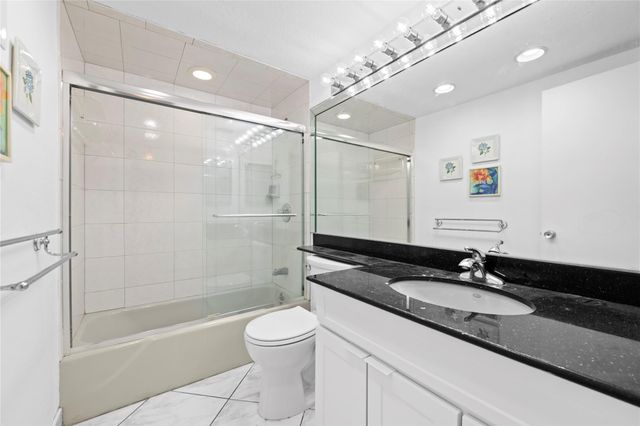 1069 Hillsboro Mile 507, Hillsboro Beach, FL 33062