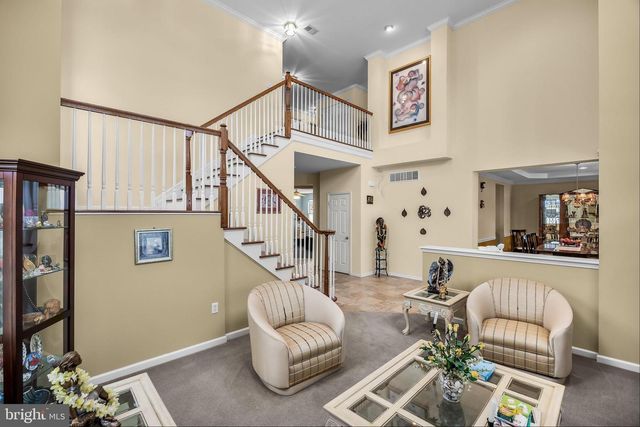 5 SUSANNAH DR, Chesterfield, NJ 08515