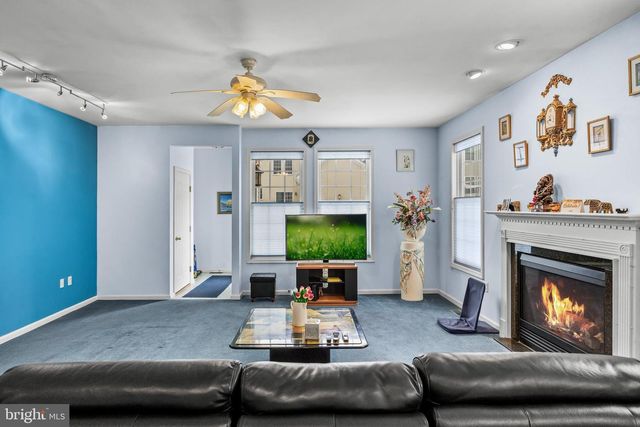 5 SUSANNAH DR, Chesterfield, NJ 08515