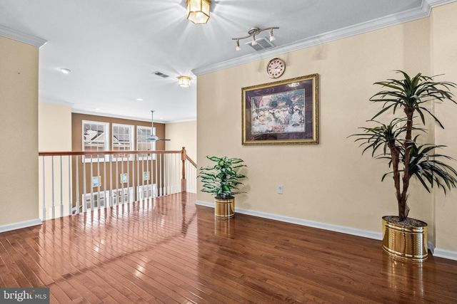 5 SUSANNAH DR, Chesterfield, NJ 08515