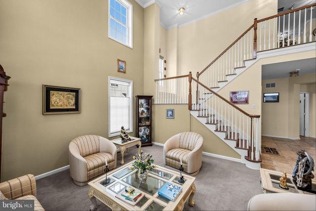 5 SUSANNAH DR, Chesterfield, NJ 08515
