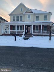 5 SUSANNAH DR, Chesterfield, NJ 08515