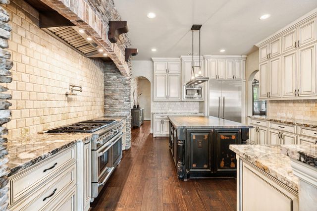 1430 Winding Canyon Court, Katy, TX 77493