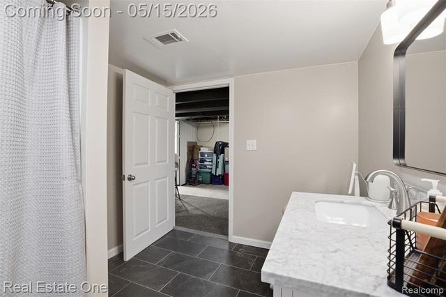 2003 Mapledale Street, Ferndale, MI 48220