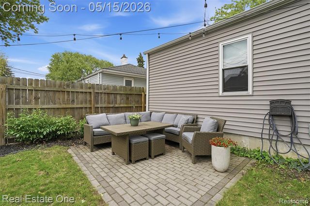 2003 Mapledale Street, Ferndale, MI 48220