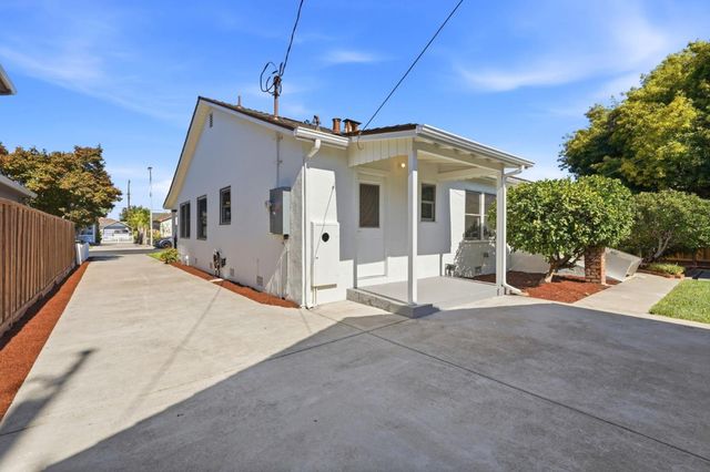 1226 Chapel Drive, Santa Clara, CA 95050