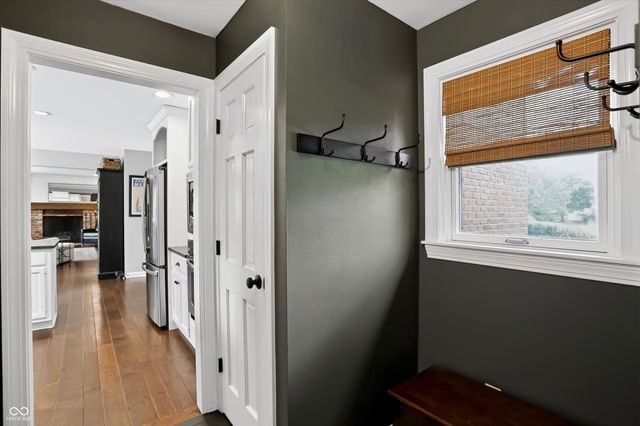 1210 Governors Lane, Zionsville, IN 46077