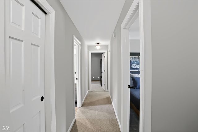 1210 Governors Lane, Zionsville, IN 46077