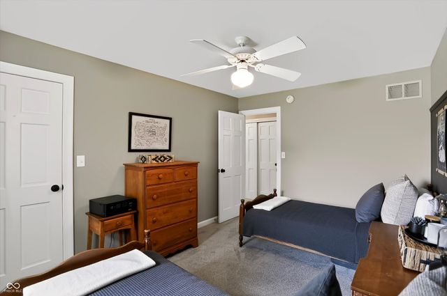1210 Governors Lane, Zionsville, IN 46077