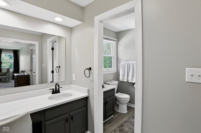 1210 Governors Lane, Zionsville, IN 46077