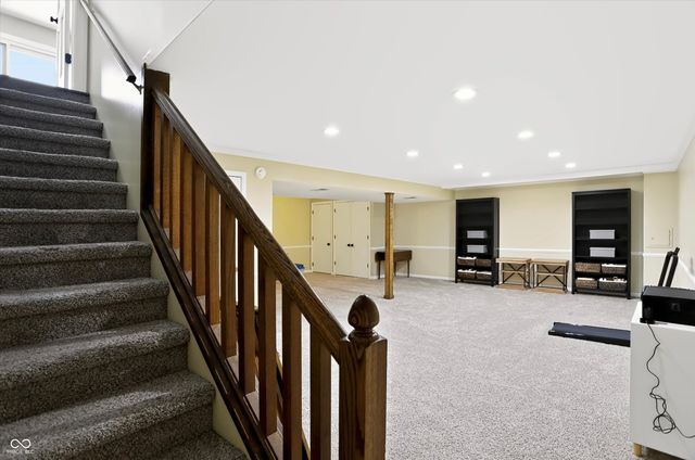 1210 Governors Lane, Zionsville, IN 46077