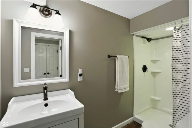 1210 Governors Lane, Zionsville, IN 46077