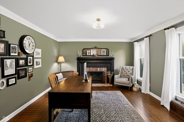 1210 Governors Lane, Zionsville, IN 46077