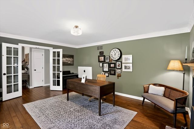 1210 Governors Lane, Zionsville, IN 46077