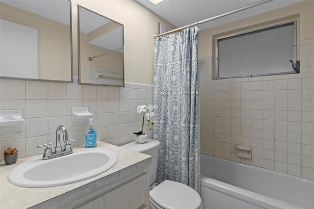 7231 OAK CREST DRIVE, Port Richey, FL 34668