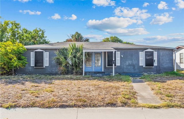 1461 Maryland Dr, Corpus Christi, TX 78415