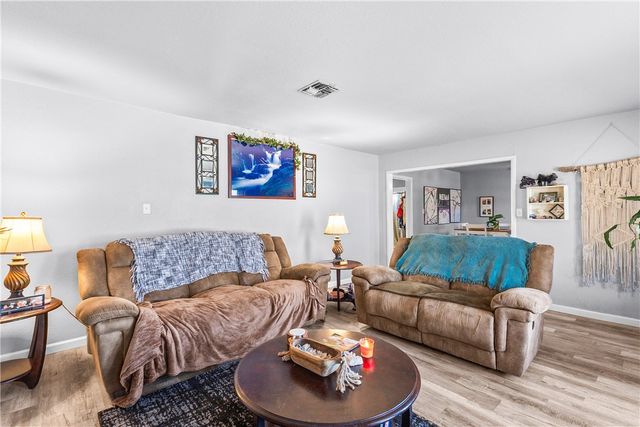 1461 Maryland Dr, Corpus Christi, TX 78415