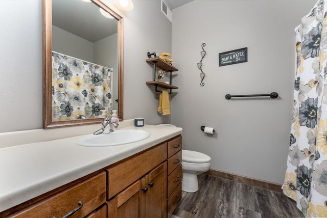 1408 10th Street NE, Sauk Rapids, MN 56379