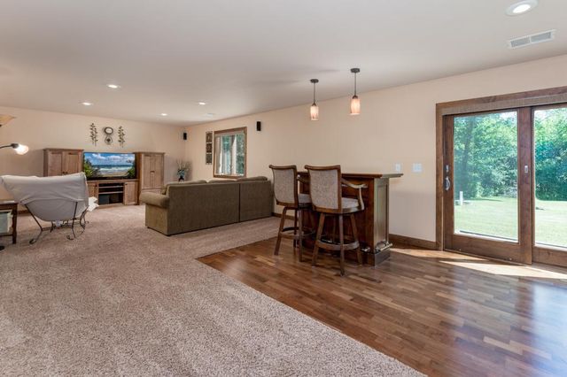 1408 10th Street NE, Sauk Rapids, MN 56379