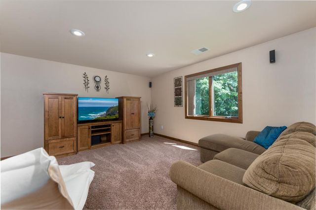 1408 10th Street NE, Sauk Rapids, MN 56379