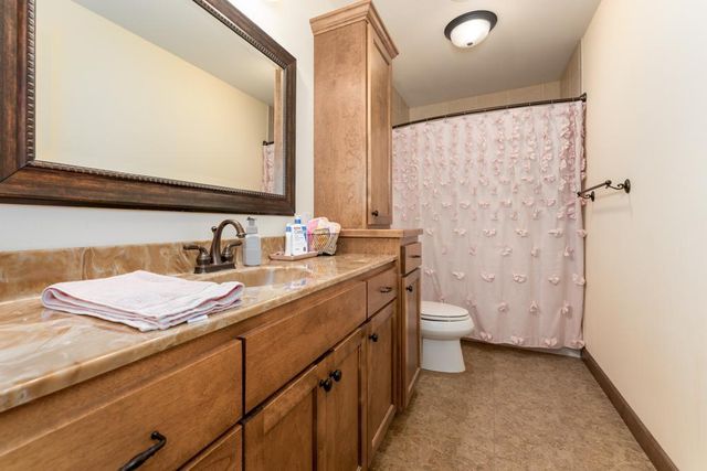 1408 10th Street NE, Sauk Rapids, MN 56379