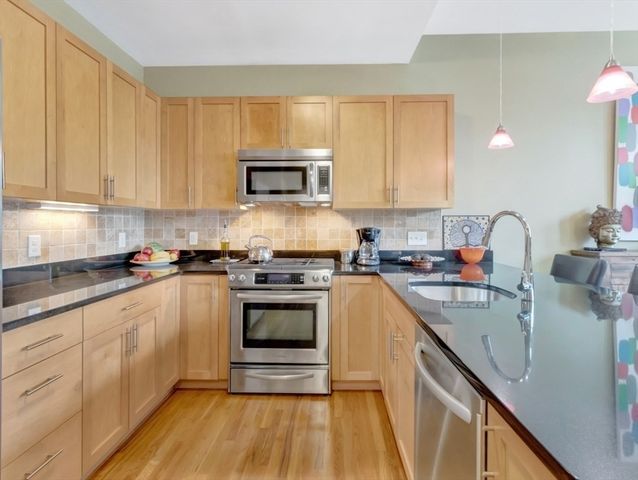 80 Webster Ave 1D, Somerville, MA 02143