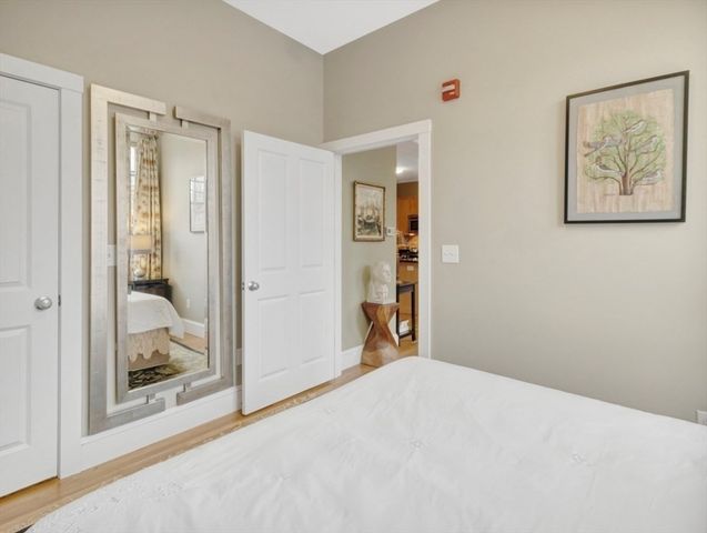 80 Webster Ave 1D, Somerville, MA 02143