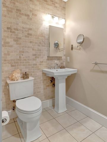 80 Webster Ave 1D, Somerville, MA 02143