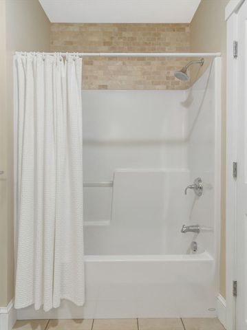 80 Webster Ave 1D, Somerville, MA 02143