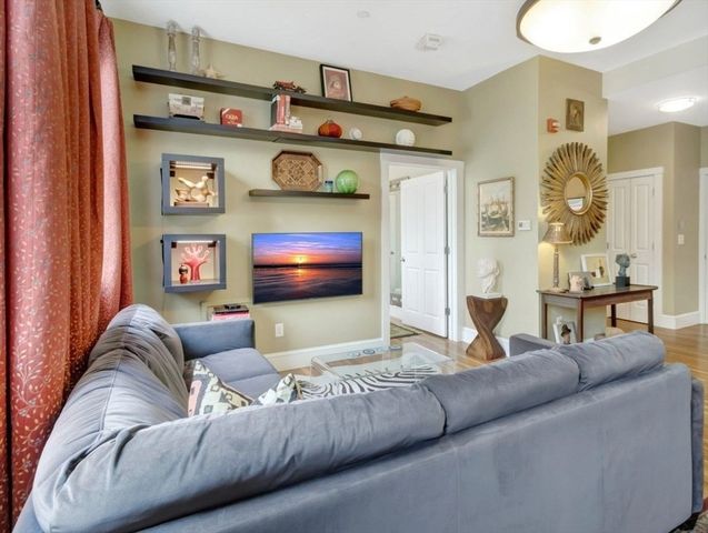 80 Webster Ave 1D, Somerville, MA 02143