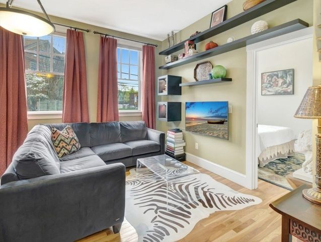 80 Webster Ave 1D, Somerville, MA 02143