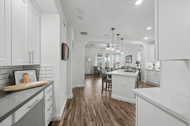 115 Zephyr Bend Place, The Woodlands, TX 77381