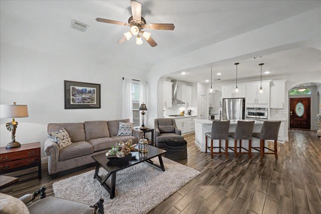 115 Zephyr Bend Place, The Woodlands, TX 77381