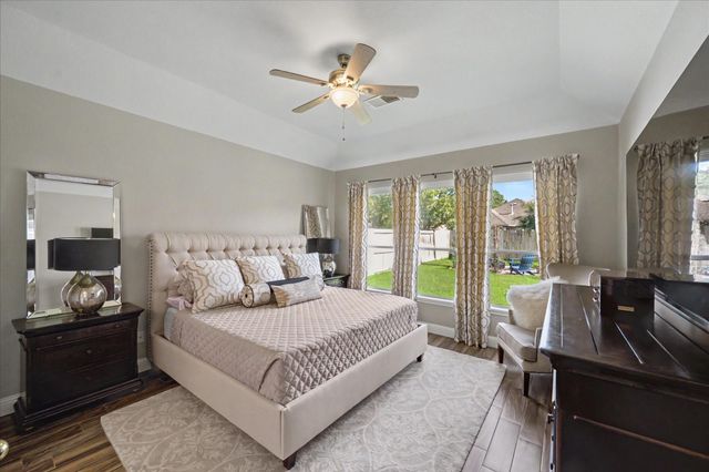 115 Zephyr Bend Place, The Woodlands, TX 77381
