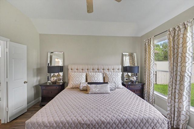 115 Zephyr Bend Place, The Woodlands, TX 77381