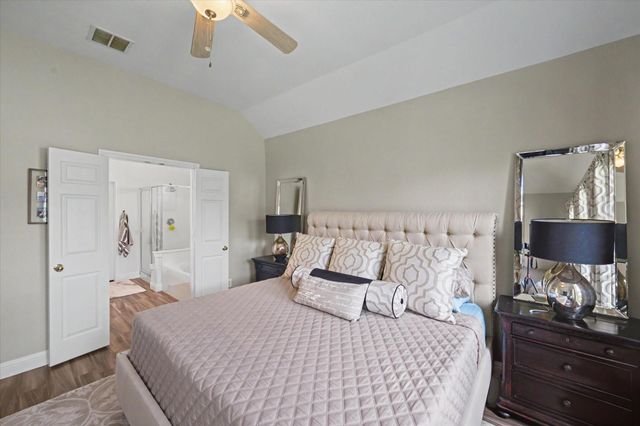 115 Zephyr Bend Place, The Woodlands, TX 77381