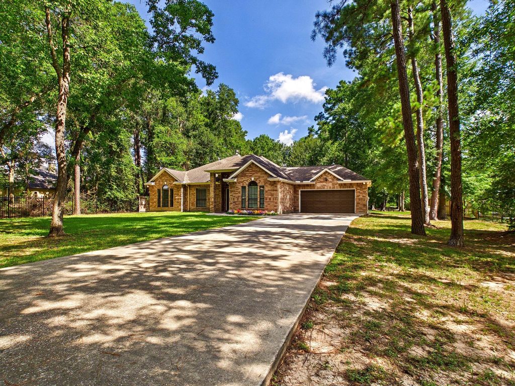 19521 Desna Drive, Porter, TX 77365