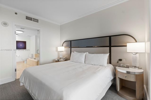 4401 Collins Avenue 1017, Miami Beach, FL 33140