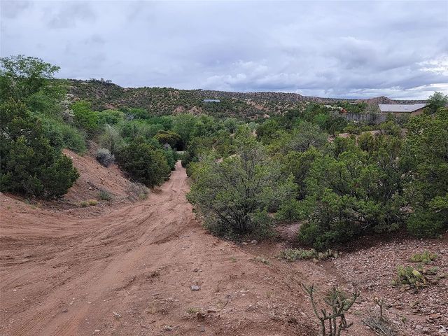 6 Vista Del Cuervo, Santa Fe, NM 87506
