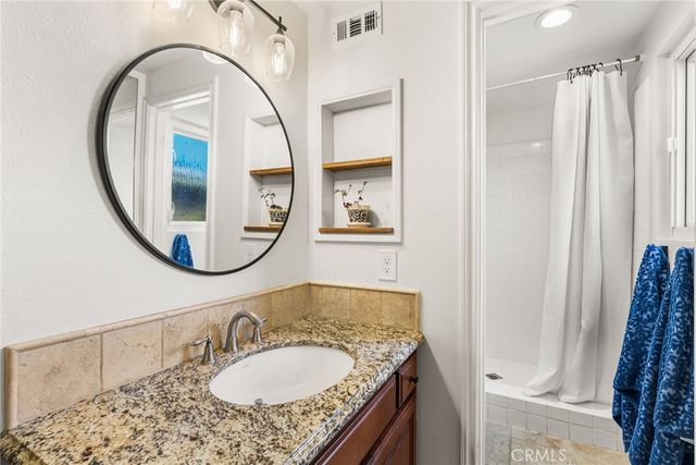 2118 Peachwood Lane, Santa Ana, CA 92705