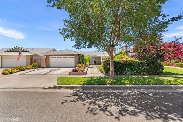 2118 Peachwood Lane, Santa Ana, CA 92705
