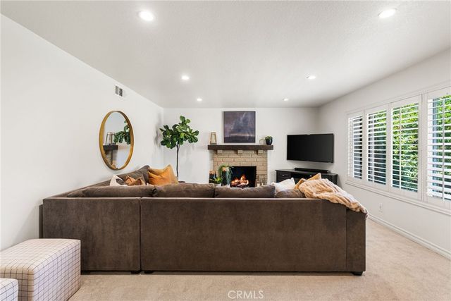 2118 Peachwood Lane, Santa Ana, CA 92705
