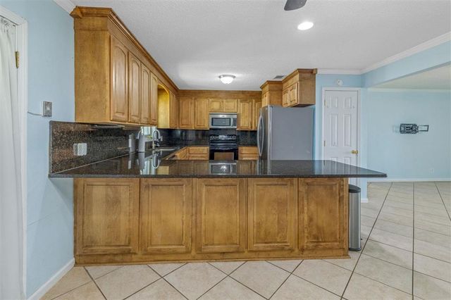 4315 Pleasant Dr Drive, Lake Charles, LA 70605