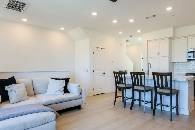 6861 Secano St, San Diego, CA 92154
