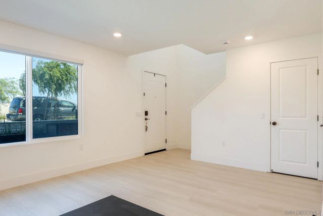 6861 Secano St, San Diego, CA 92154