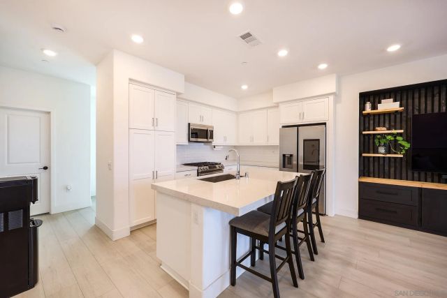 6861 Secano St, San Diego, CA 92154
